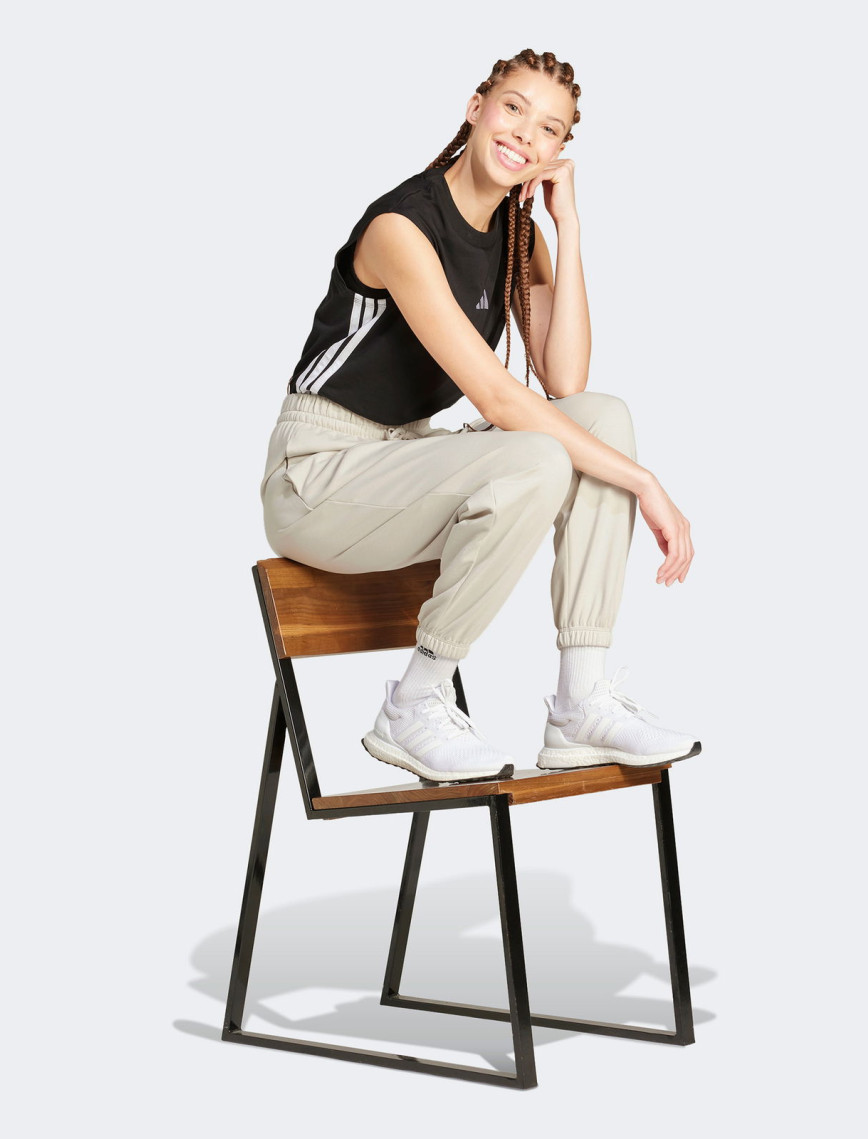 adidas Essentials Small Logo French Terry Cuffed Kadın Gri Eşofman Altı adidas Essentials Small Logo French Terry Cuffed Kadın Gri Eşofman Altı