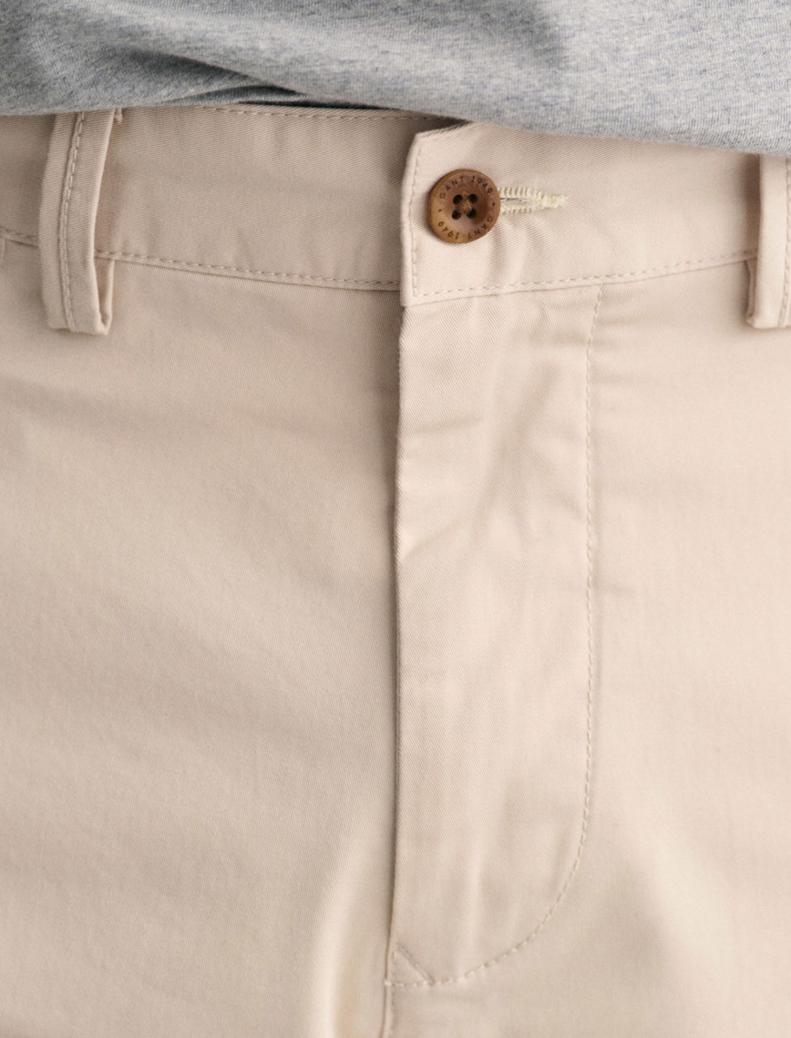GANT Erkek Krem Regular Fit Chino Pantolon GANT Erkek Krem Regular Fit Chino Pantolon