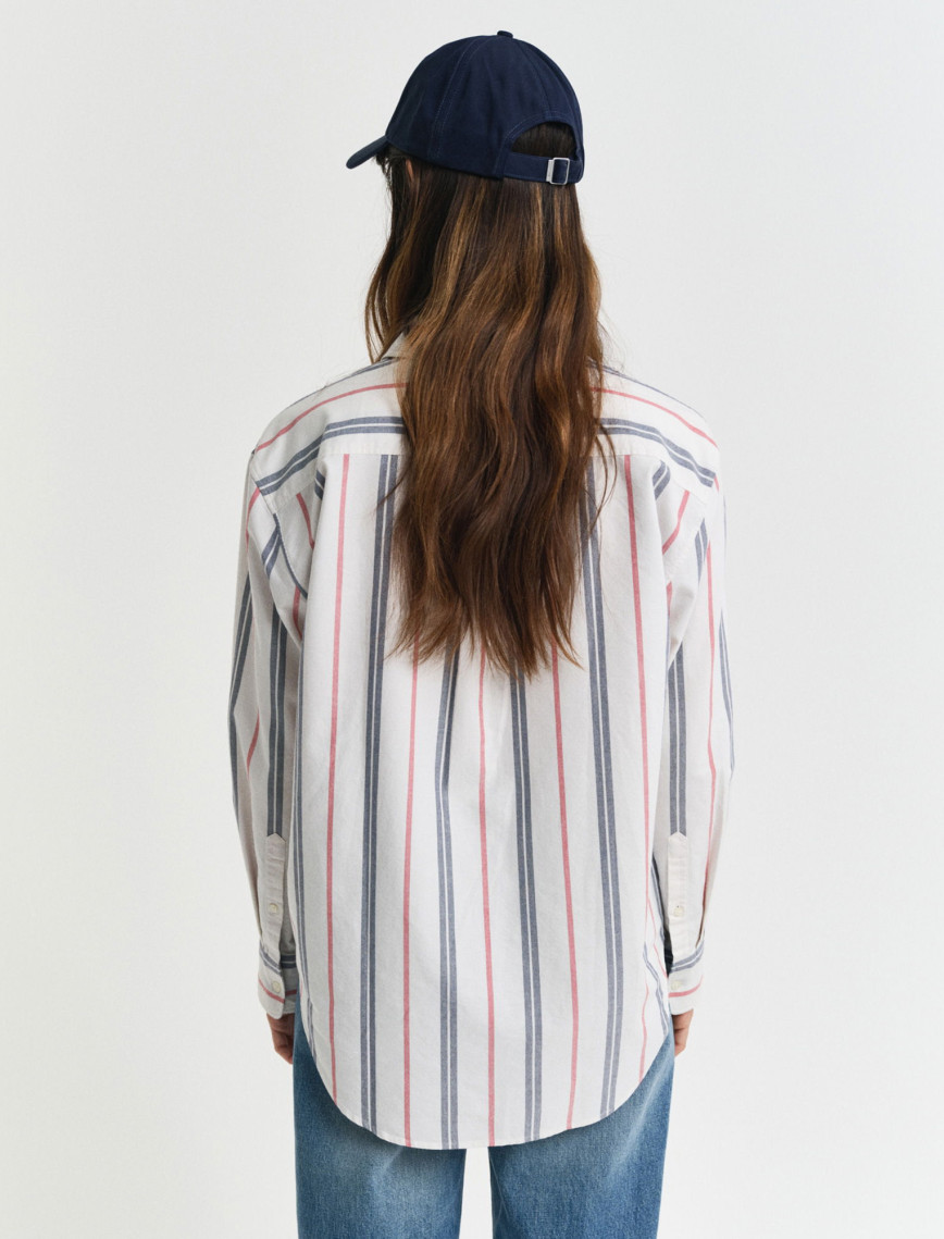GANT Kadın Krem Relaxed Fit Klasik Yaka Çizgili Gömlek GANT Kadın Krem Relaxed Fit Klasik Yaka Çizgili Gömlek
