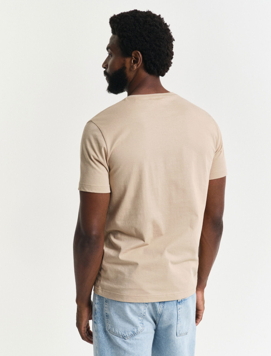 GANT Erkek Bej Regular Fit Bisiklet Yaka Logolu T-Shirt GANT Erkek Bej Regular Fit Bisiklet Yaka Logolu T-Shirt