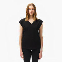 Lacoste Kadın Slim Fit V Yaka Siyah T-Shirt Lacoste Kadın Slim Fit V Yaka Siyah T-Shirt