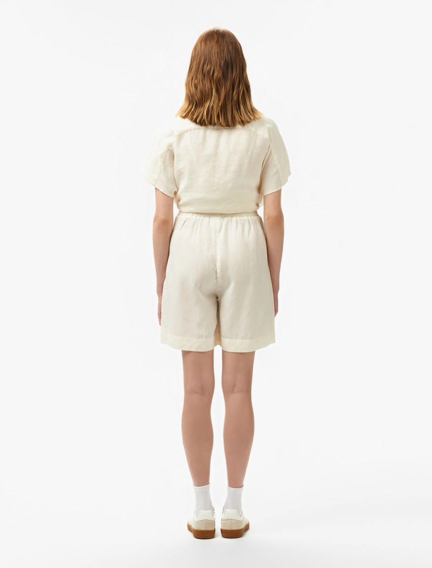 Lacoste Kadın Regular Fit Beyaz Bermuda Şort