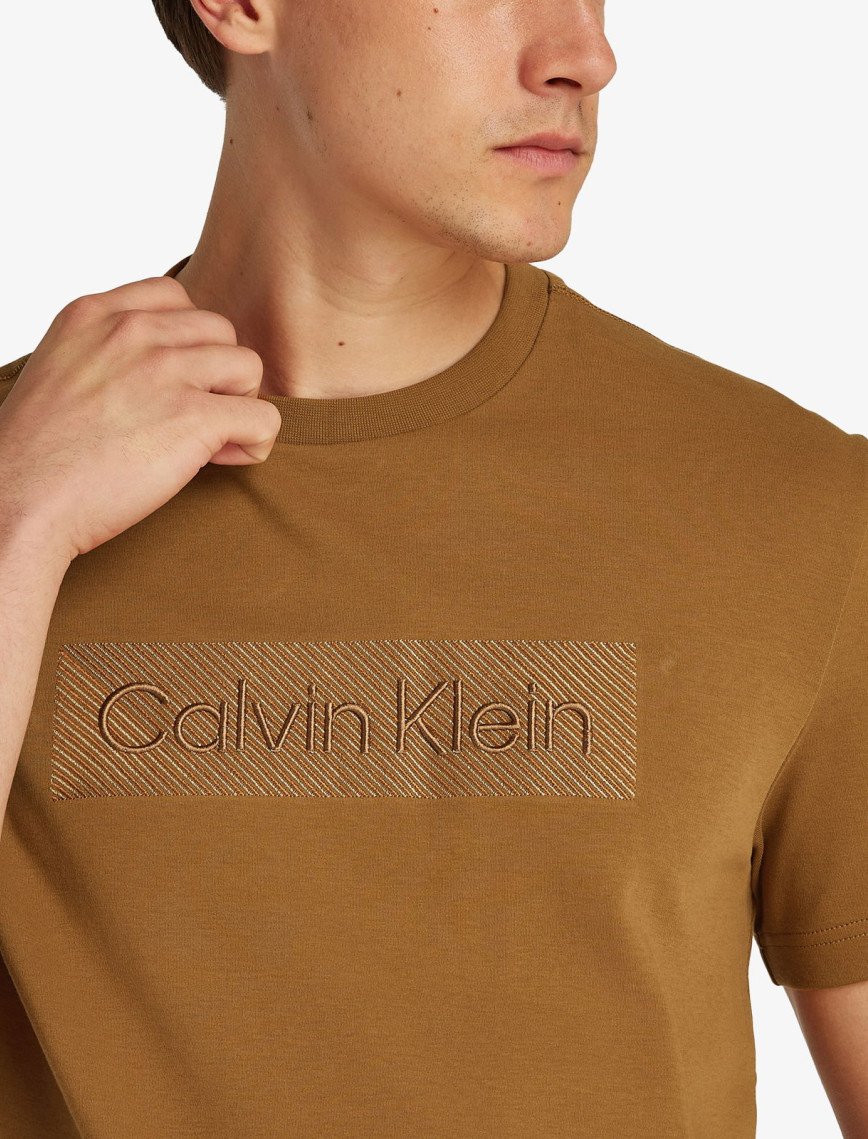 Calvin Klein Erkek Kahverengi T-Shirt Calvin Klein Erkek Kahverengi T-Shirt