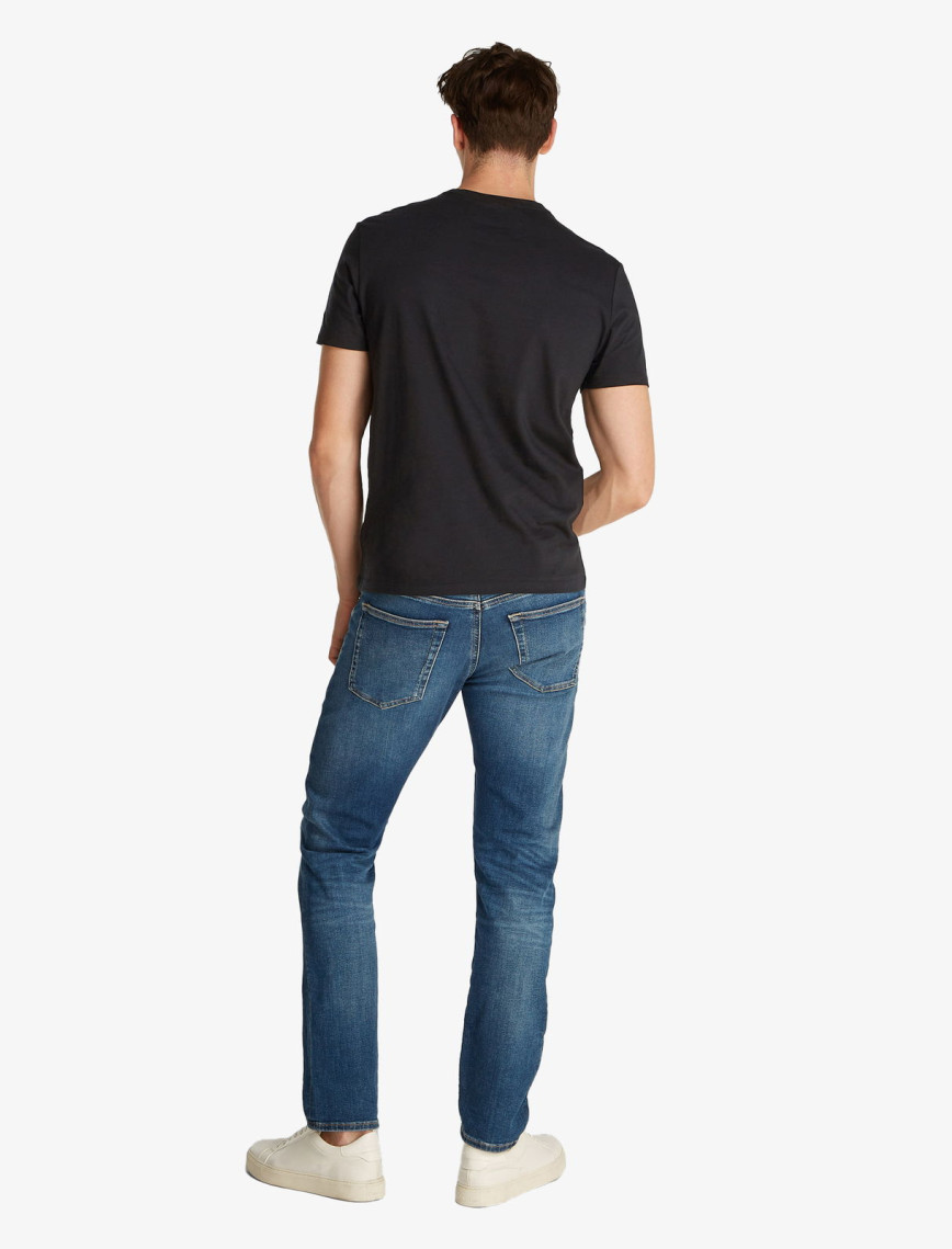 Calvin Klein Hero Monologo Erkek Siyah T-Shirt Calvin Klein Hero Monologo Erkek Siyah T-Shirt
