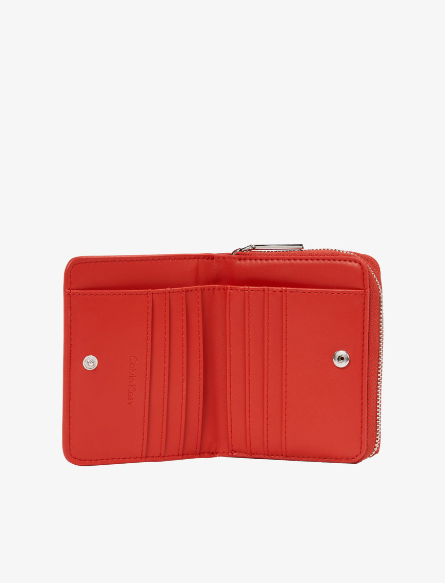 Calvin Klein Medium Kadın Kırmızı Cüzdan Calvin Klein Medium Kadın Kırmızı Cüzdan
