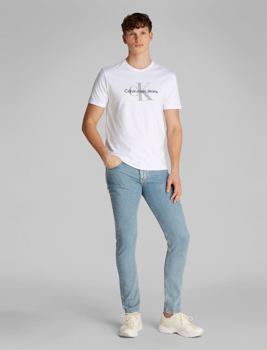 Calvin Klein Hero Monologo Erkek Beyaz T-Shirt Calvin Klein Hero Monologo Erkek Beyaz T-Shirt