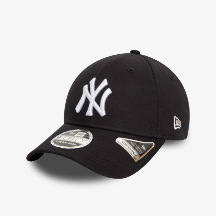 New Era New York Yankees MLB 9Forty Unisex Siyah Şapka New Era New York Yankees MLB 9Forty Unisex Siyah Şapka