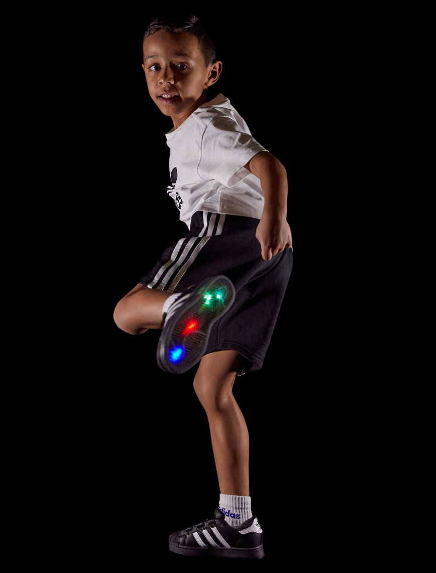 adidas Superstar Led Lights Cf Çocuk Işıklı Siyah Spor Ayakkabı adidas Superstar Led Lights Cf Çocuk Işıklı Siyah Spor Ayakkabı