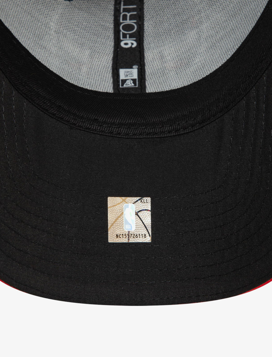 New Era Microfibre 940 Chicago Bulls Unisex Siyah Şapka New Era Microfibre 940 Chicago Bulls Unisex Siyah Şapka