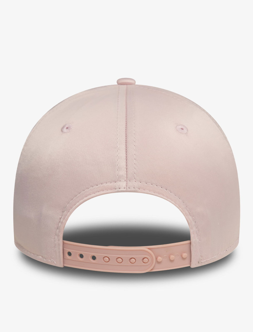 New Era New York Yankees Satin 9Forty Kadın Pembe Şapka New Era New York Yankees Satin 9Forty Kadın Pembe Şapka