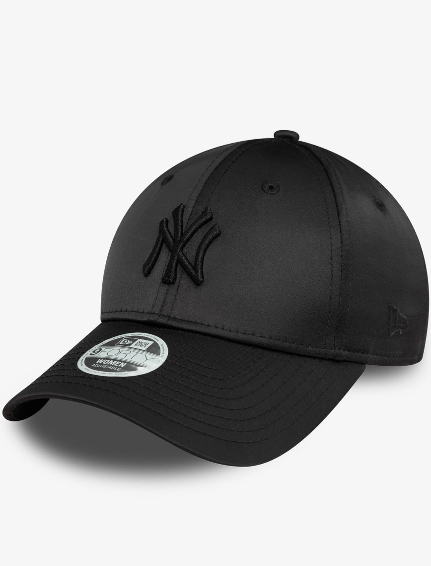 New Era New York Yankees Satin 9Forty Kadın Siyah Şapka New Era New York Yankees Satin 9Forty Kadın Siyah Şapka