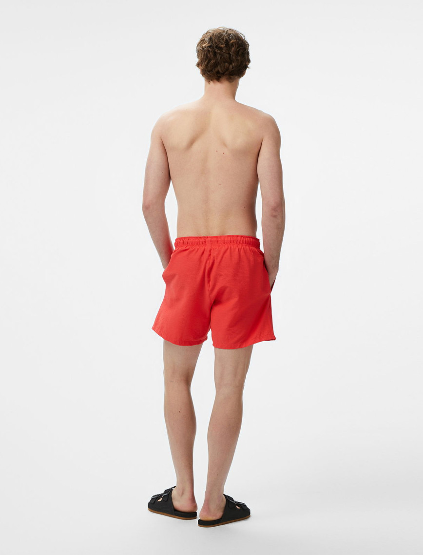 Nautica Erkek Kırmızı Regular Fit Deniz Şortu Nautica Erkek Kırmızı Regular Fit Deniz Şortu