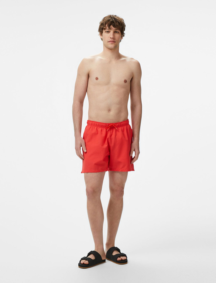 Nautica Erkek Kırmızı Regular Fit Deniz Şortu Nautica Erkek Kırmızı Regular Fit Deniz Şortu