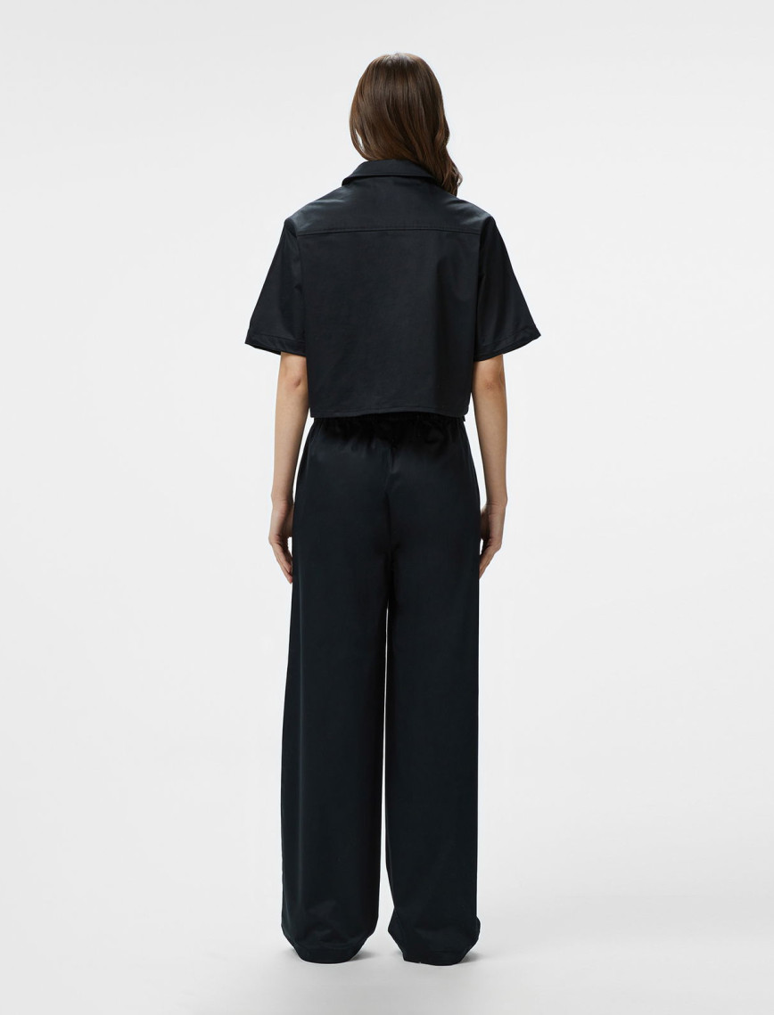 Lacoste Kadın Relaxed Fit Siyah Pantolon Lacoste Kadın Relaxed Fit Siyah Pantolon