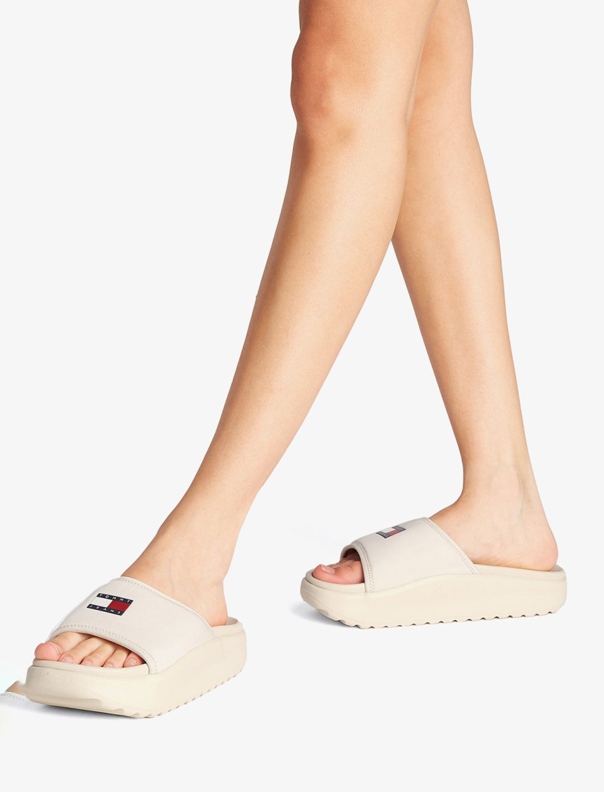 Tommy Hilfiger Comfy Pool Kadın Bej Terlik Tommy Hilfiger Comfy Pool Kadın Bej Terlik