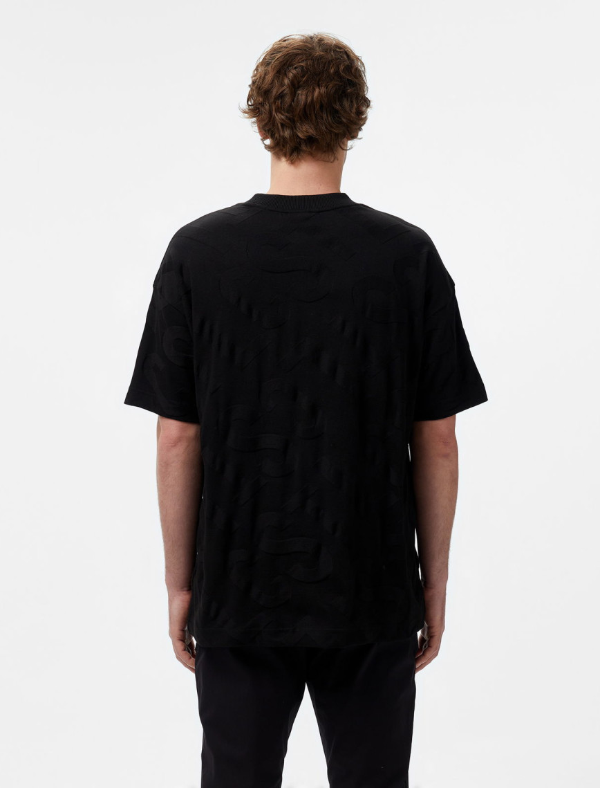 Lacoste Erkek Bisiklet Yaka Desenli Siyah T-Shirt Lacoste Erkek Bisiklet Yaka Desenli Siyah T-Shirt