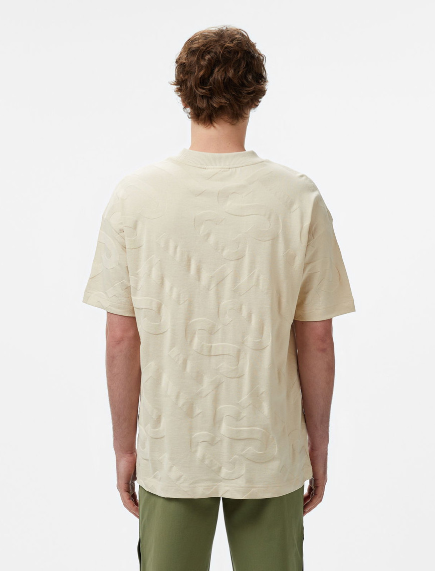 Lacoste Erkek Bisiklet Yaka Desenli Bej T-Shirt Lacoste Erkek Bisiklet Yaka Desenli Bej T-Shirt