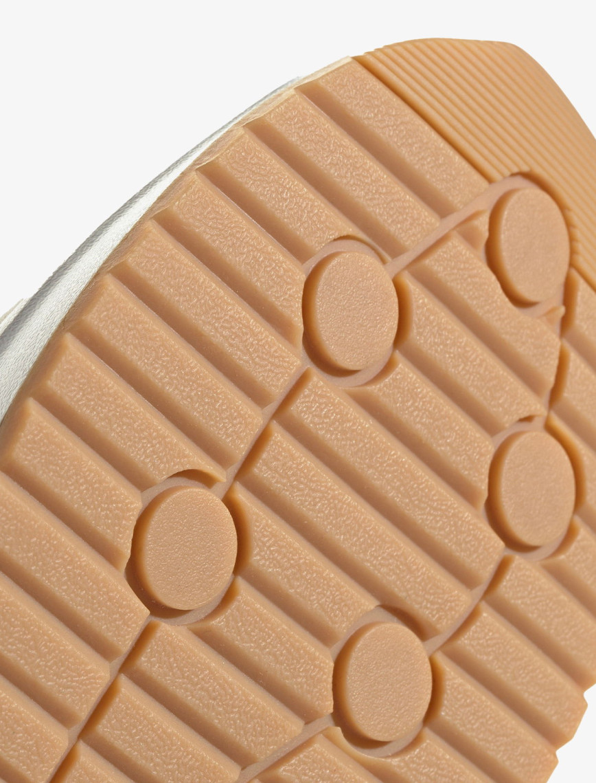 adidas Run 70S 2.0 Erkek Beyaz Koşu Ayakkabısı adidas Run 70S 2.0 Erkek Beyaz Koşu Ayakkabısı