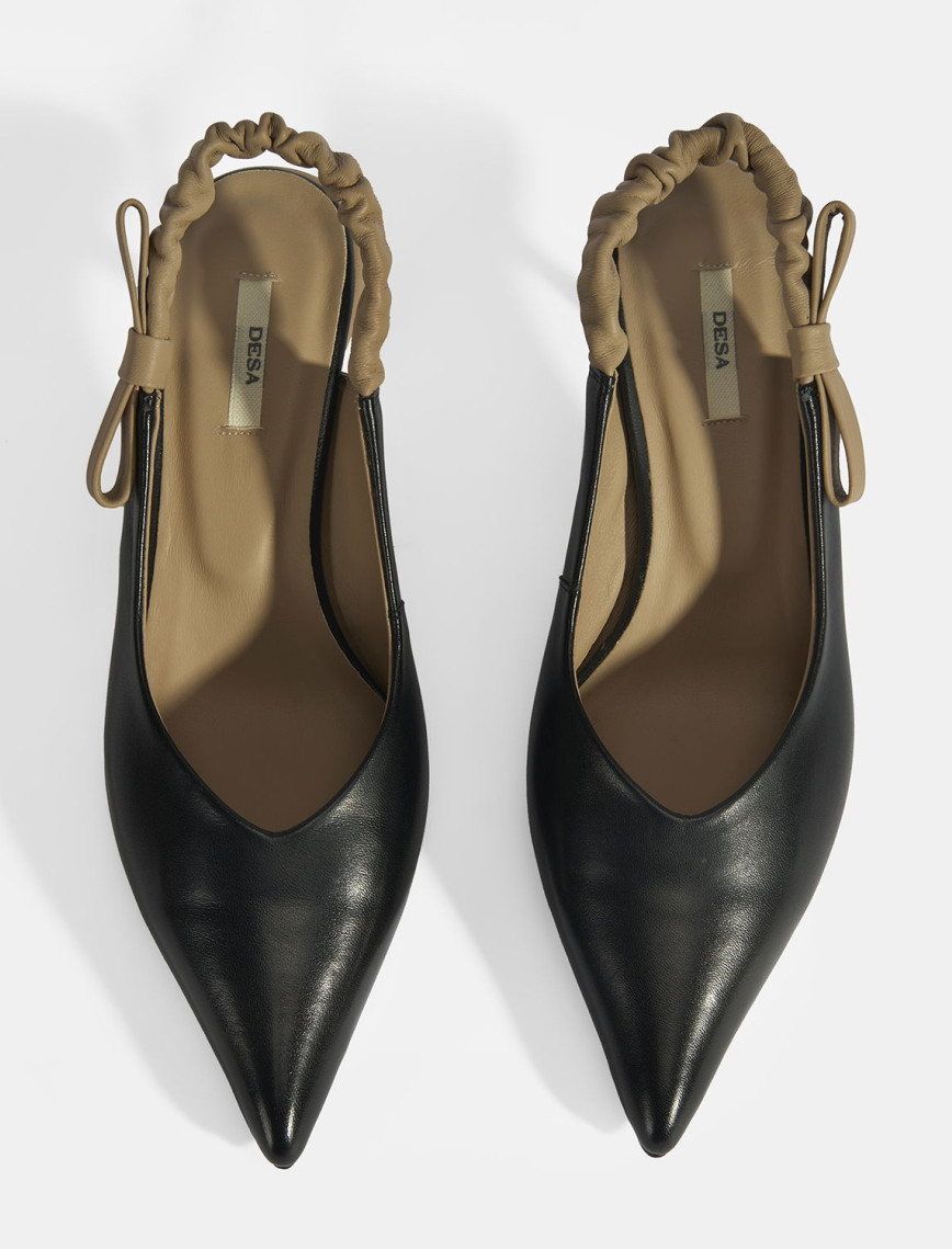 Kadın Siyah Fiyonk Detaylı Lastik Bantlı Deri Topuklu Ayakkabı Kadın Siyah Fiyonk Detaylı Lastik Bantlı Deri Topuklu Ayakkabı