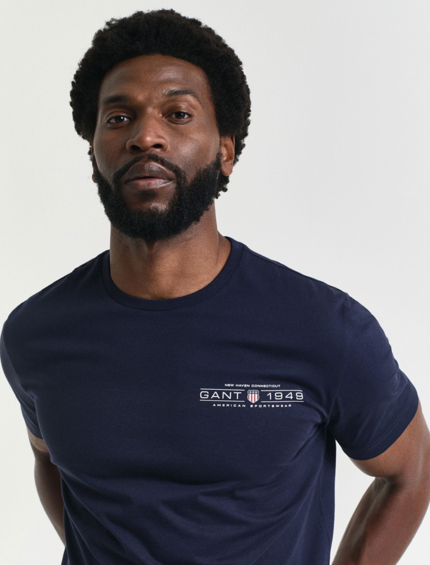 GANT Erkek Lacivert Regular Fit Bisiklet Yaka Logolu T-Shirt GANT Erkek Lacivert Regular Fit Bisiklet Yaka Logolu T-Shirt