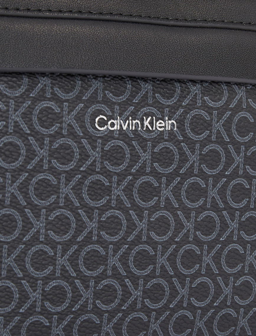 Calvin Klein Must Camera Mono Erkek Siyah El Çantası Calvin Klein Must Camera Mono Erkek Siyah El Çantası