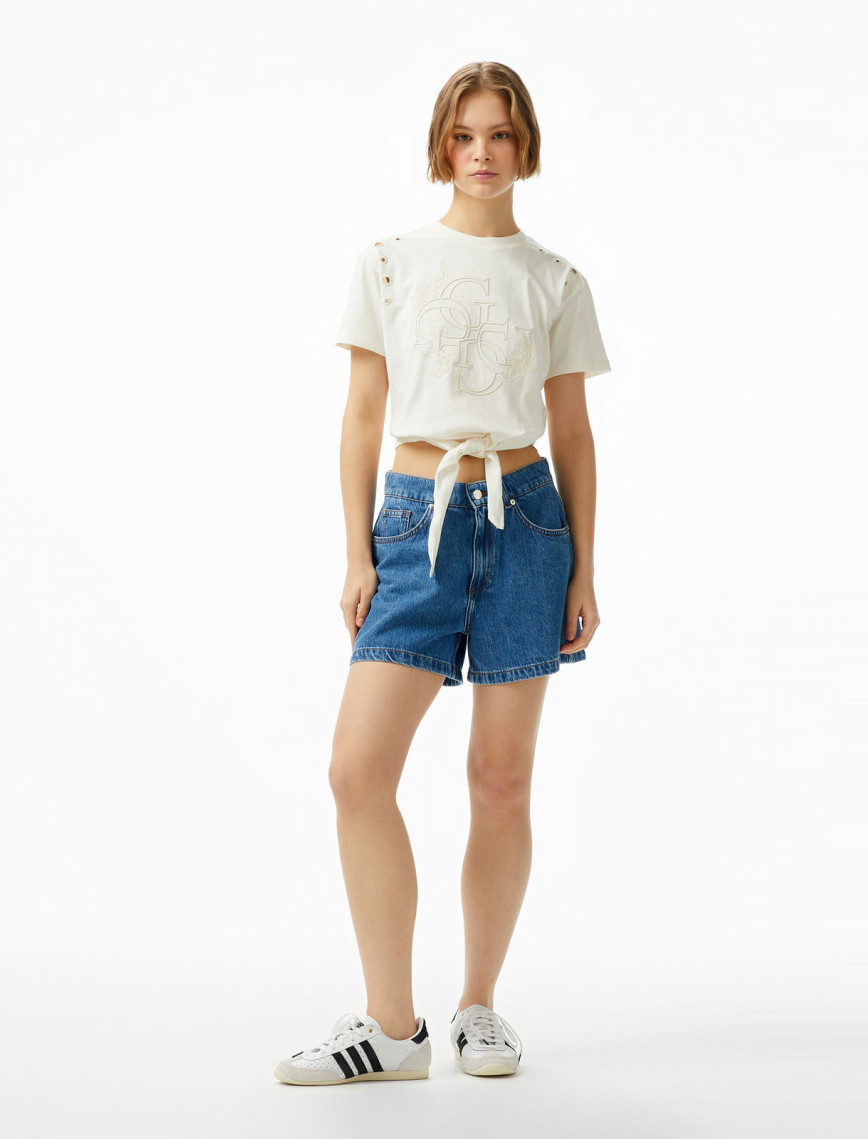 Guess Cn Eyelet Tone On Mid Organiceam 180 Kadın Beyaz T-Shirt Guess Cn Eyelet Tone On Mid Organiceam 180 Kadın Beyaz T-Shirt