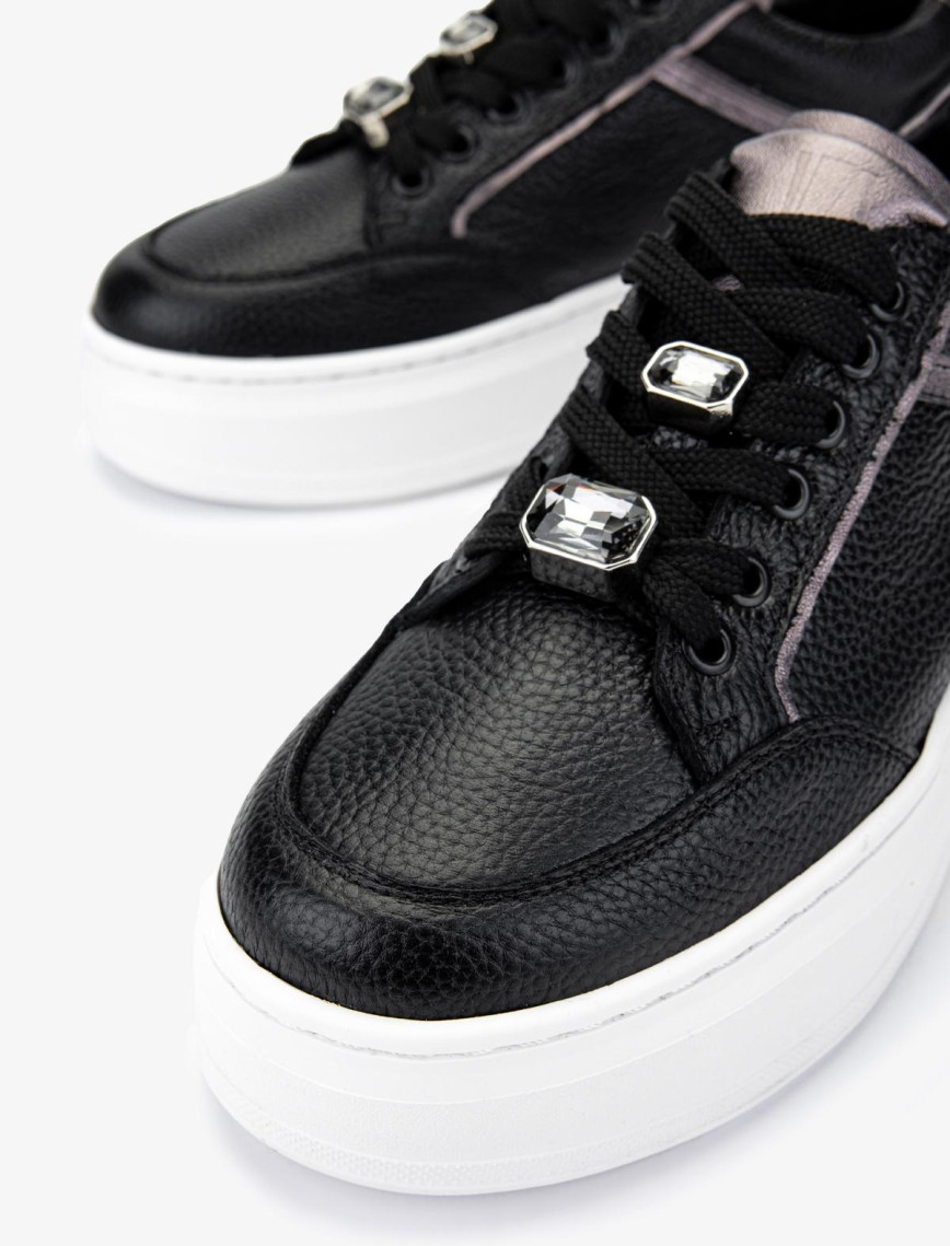 Valmenti Kadın Hakiki Deri Sneakers & Spor Ayakkabı Valmenti Kadın Hakiki Deri Sneakers & Spor Ayakkabı