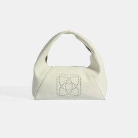 Kadın Beyaz Logo Baskılı Deri El Çantası Kadın Beyaz Logo Baskılı Deri El Çantası