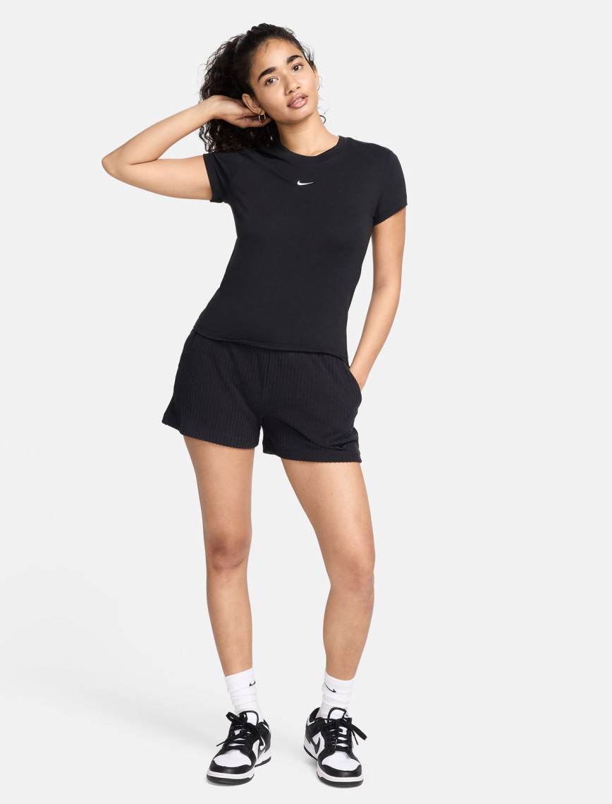 Nike Sportswear Chill Knit Kadın Siyah T-Shirt Nike Sportswear Chill Knit Kadın Siyah T-Shirt