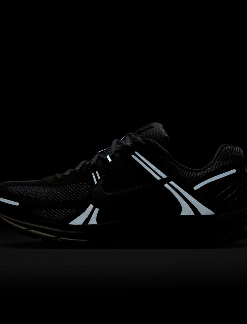 Nike Zoom Vomero 5 Erkek Gri Spor Ayakkabı Nike Zoom Vomero 5 Erkek Gri Spor Ayakkabı