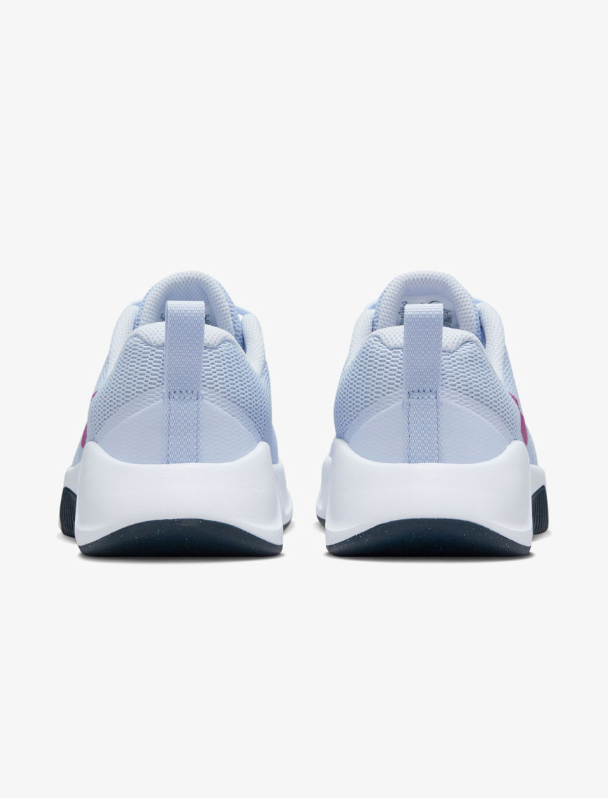 Nike MC Trainer 3 Kadın Gri Spor Ayakkabı Nike MC Trainer 3 Kadın Gri Spor Ayakkabı