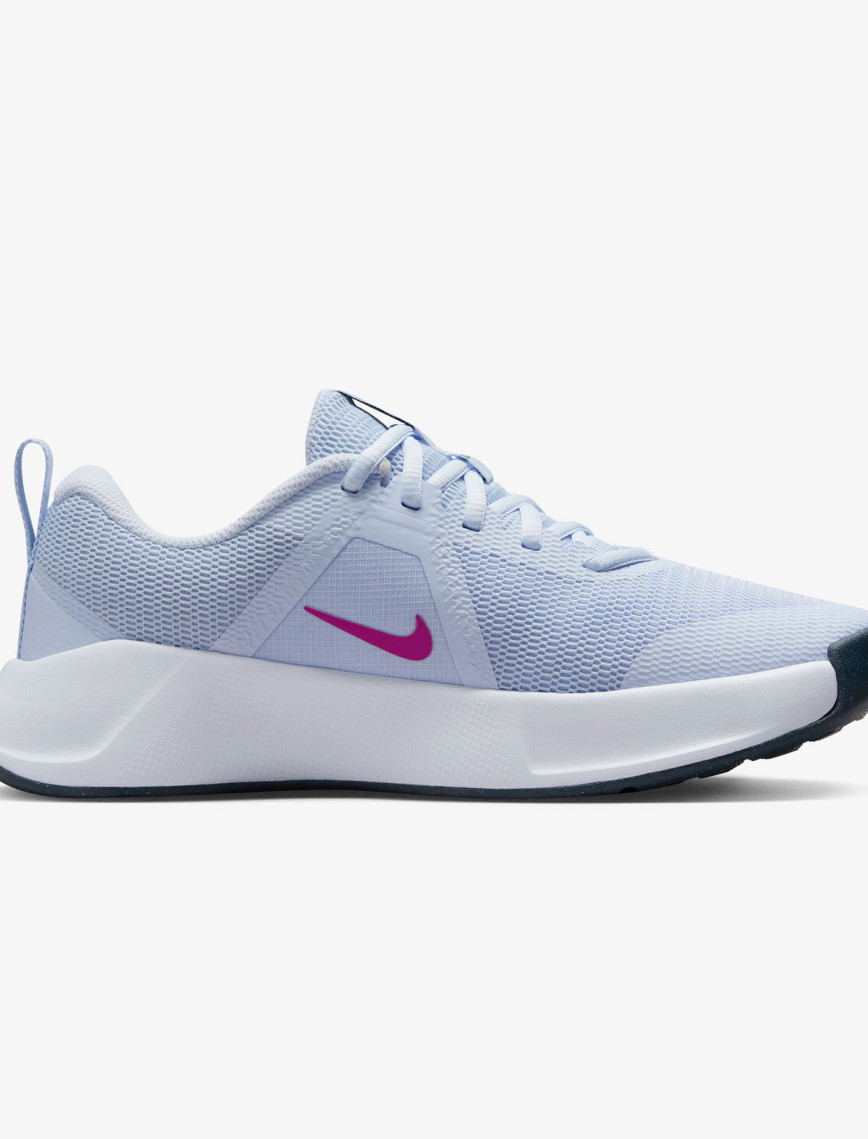 Nike MC Trainer 3 Kadın Beyaz Spor Ayakkabı Nike MC Trainer 3 Kadın Beyaz Spor Ayakkabı