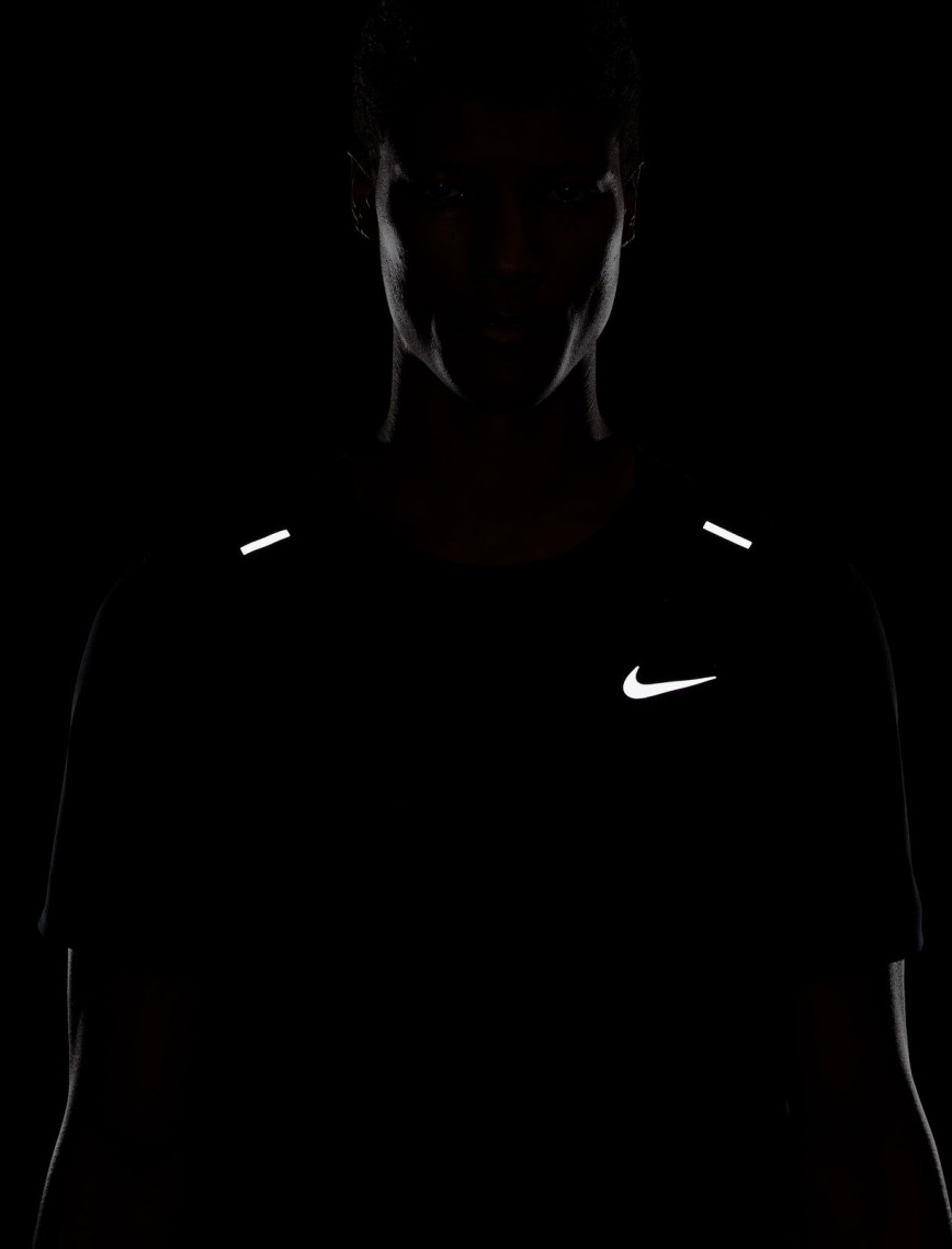 Nike Dri-Fit Rise 365 Erkek Siyah T-Shirt Nike Dri-Fit Rise 365 Erkek Siyah T-Shirt