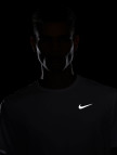 Nike Dri-Fit Miler Erkek Beyaz T-Shirt Nike Dri-Fit Miler Erkek Beyaz T-Shirt