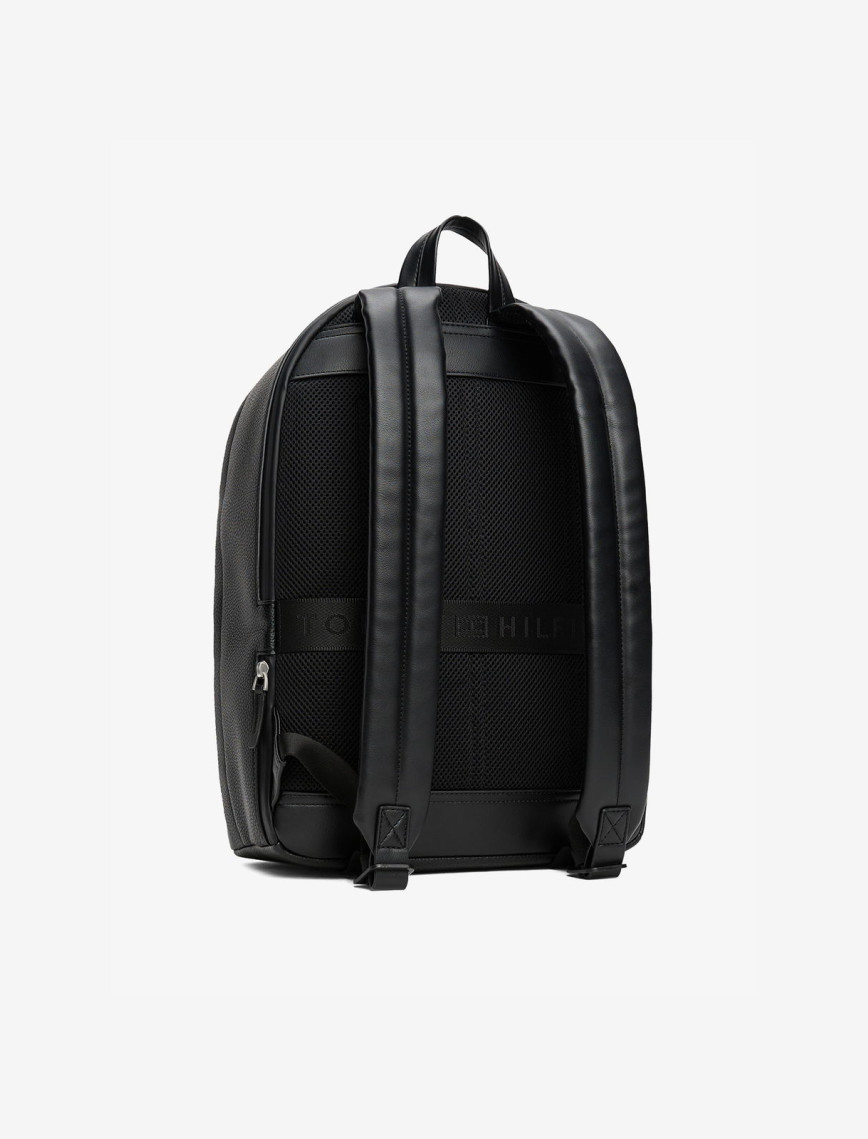 Tommy Hilfiger Central Erkek Siyah Sırt Çantası Tommy Hilfiger Central Erkek Siyah Sırt Çantası