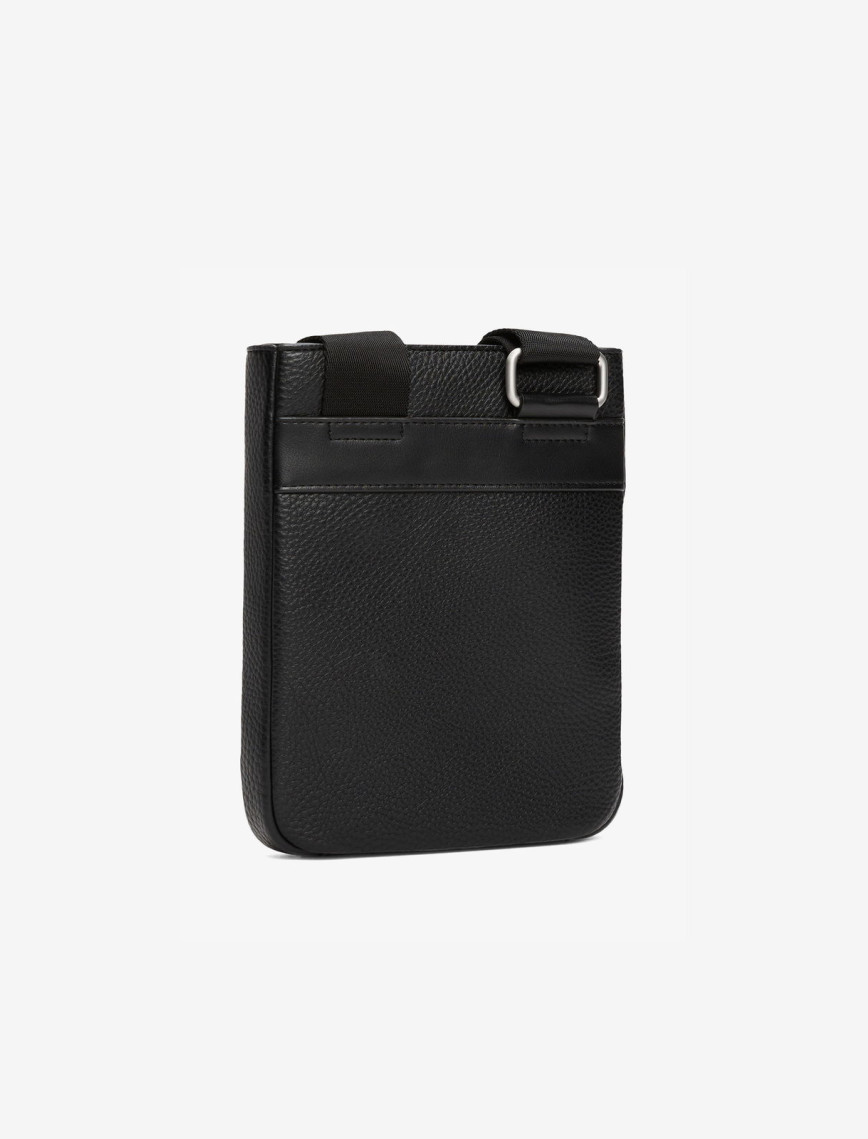 Tommy Hilfiger Central Mini Crossover Erkek Siyah El Çantası Tommy Hilfiger Central Mini Crossover Erkek Siyah El Çantası