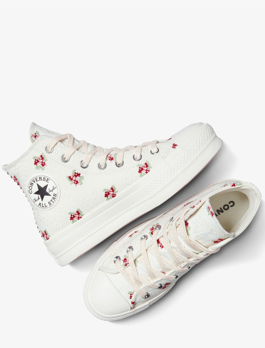 Converse Chuck Taylor All Star Lift Rose Cross Stitch Kadın Beyaz Platform Sneaker Converse Chuck Taylor All Star Lift Rose Cross Stitch Kadın Beyaz Platform Sneaker
