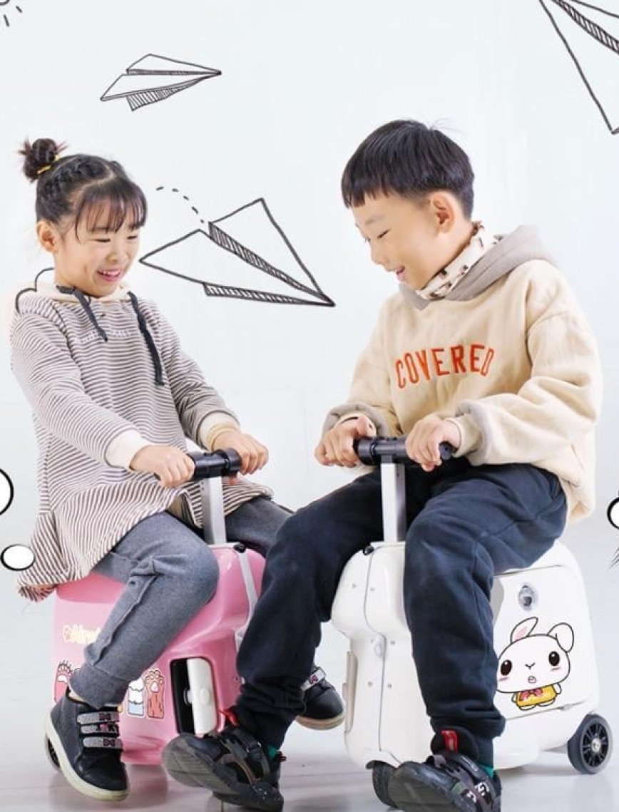 Airwheel SQ3 Çocuklar İçin Elektrikli Binilebilir Scooter Valiz - Mavi(Kabin Boy) Airwheel SQ3 Çocuklar İçin Elektrikli Binilebilir Scooter Valiz - Mavi(Kabin Boy)