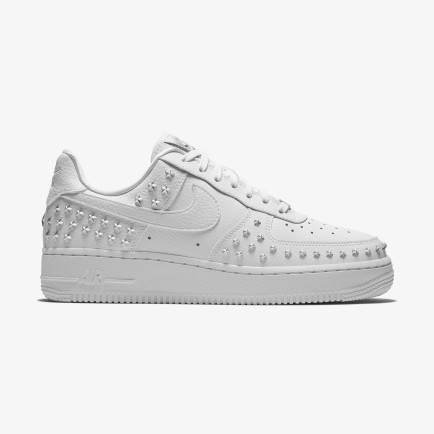 Nike Air Force 1 '07 XX Kadın Beyaz Spor Ayakkabı Nike Air Force 1 '07 XX Kadın Beyaz Spor Ayakkabı