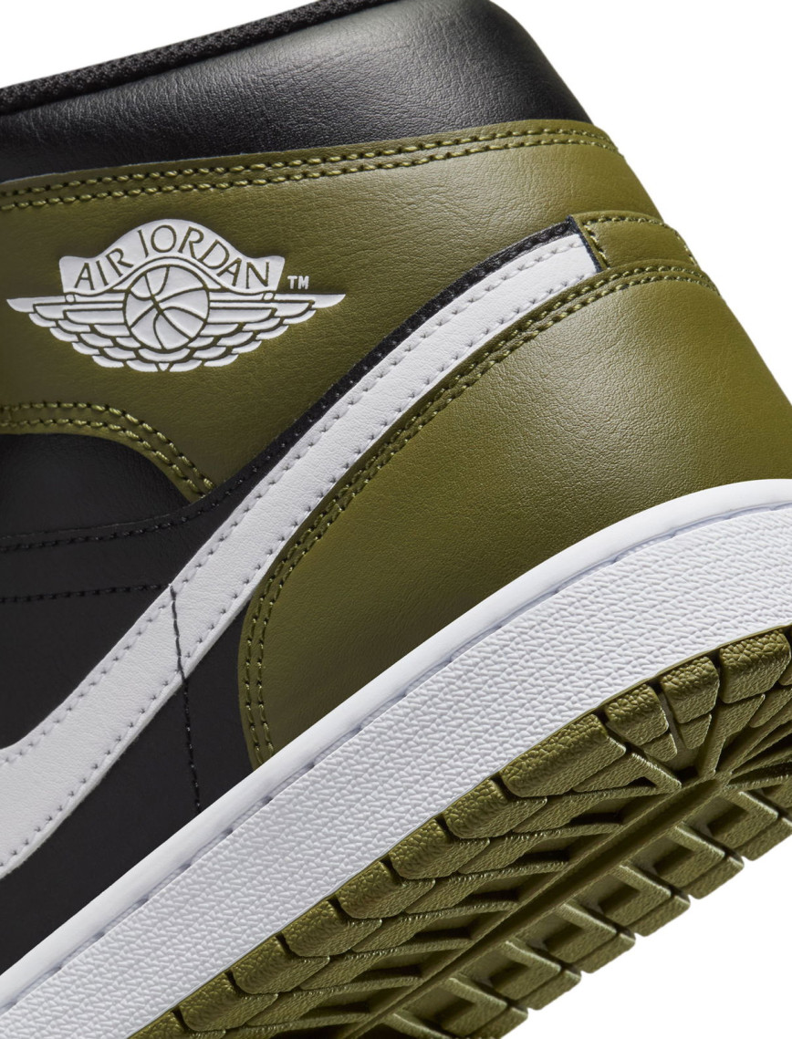 Jordan Air 1 Mid Erkek Siyah Spor Ayakkabı Jordan Air 1 Mid Erkek Siyah Spor Ayakkabı