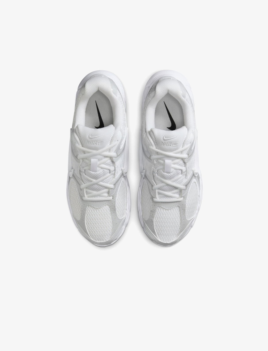 Nike V5 RNR Kadın Beyaz Spor Ayakkabı Nike V5 RNR Kadın Beyaz Spor Ayakkabı