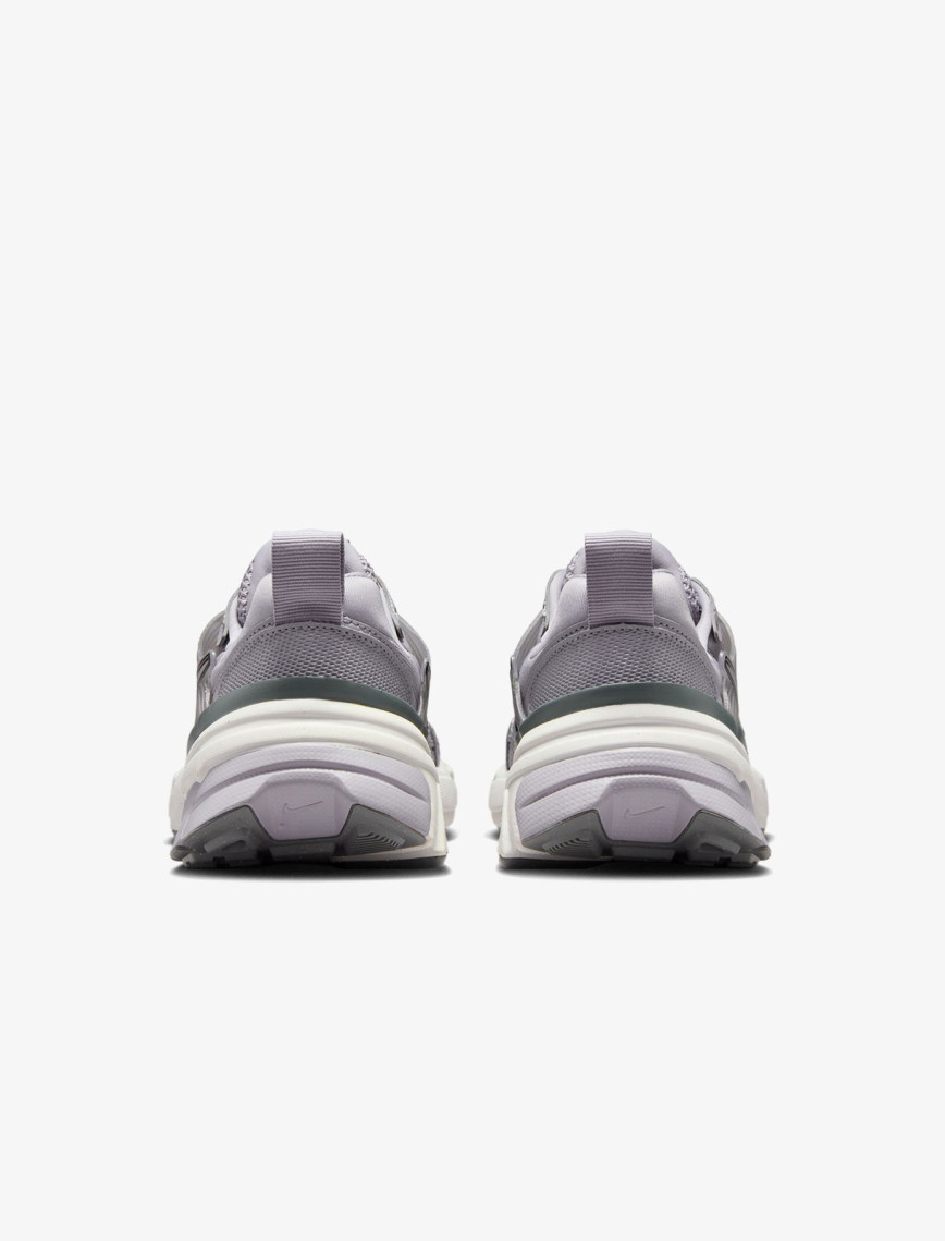 Nike V2K Run Kadın Gri Spor Ayakkabı Nike V2K Run Kadın Gri Spor Ayakkabı