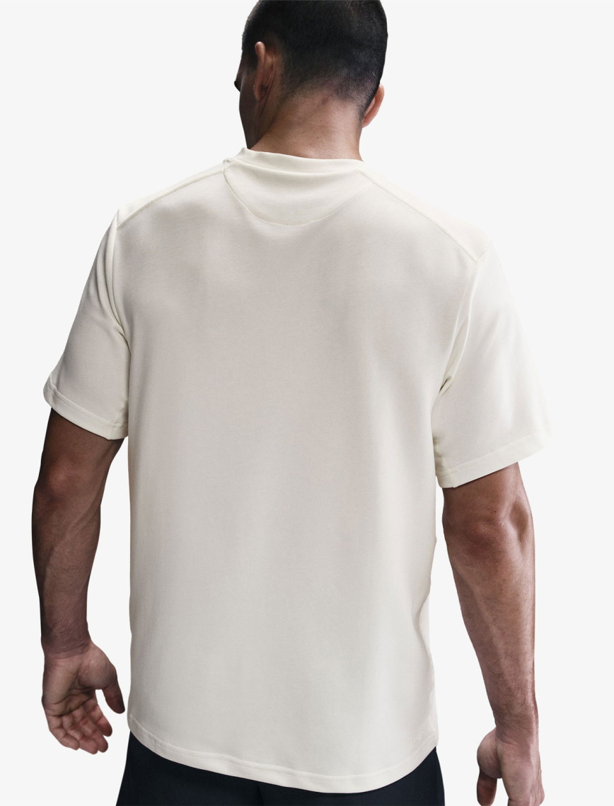 Nike Dri-Fit Primary Erkek Beyaz T-Shirt Nike Dri-Fit Primary Erkek Beyaz T-Shirt