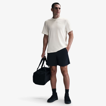 Nike Dri-Fit Primary Erkek Beyaz T-Shirt Nike Dri-Fit Primary Erkek Beyaz T-Shirt