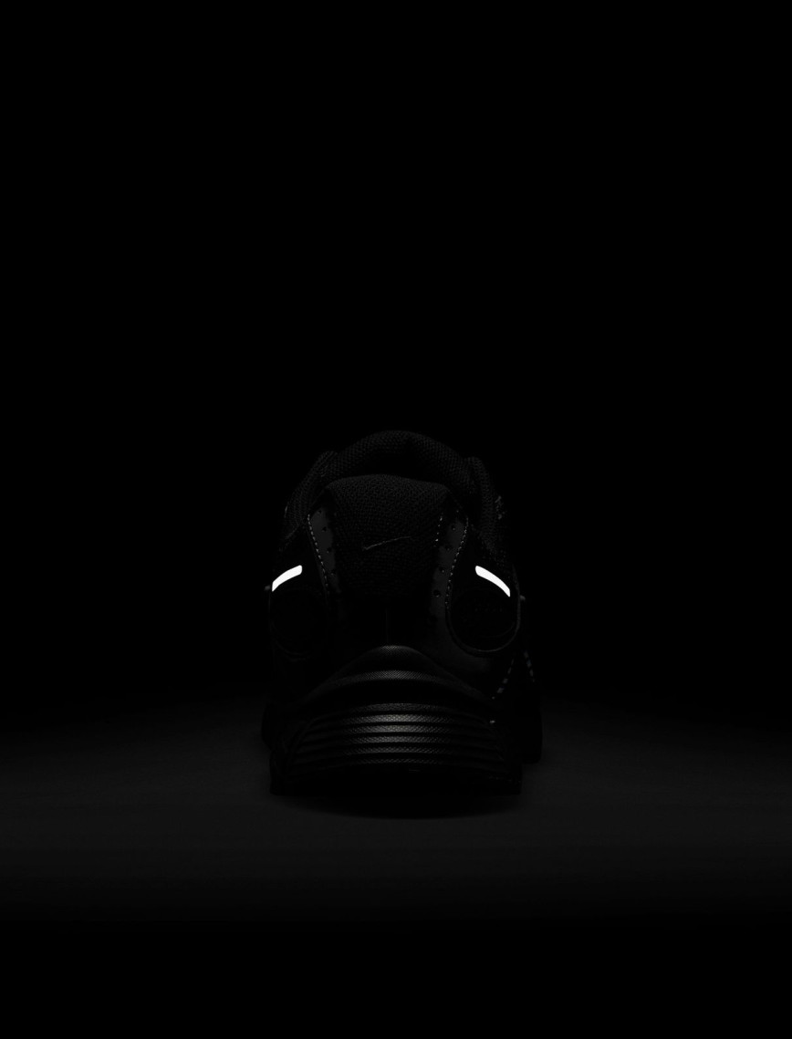 Nike V5 RNR Erkek Siyah Spor Ayakkabı Nike V5 RNR Erkek Siyah Spor Ayakkabı