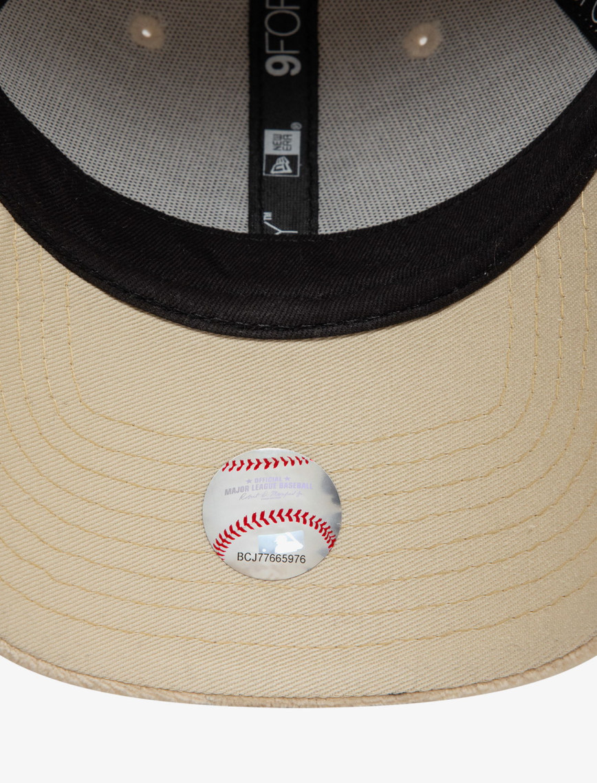 New Era New York Yankees Diamante 9Forty Kadın Bej Şapka New Era New York Yankees Diamante 9Forty Kadın Bej Şapka