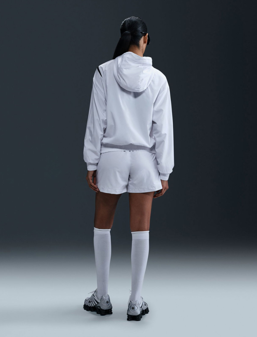 Nike Sportswear Classic Woven 13 cm Kadın Beyaz Şort Nike Sportswear Classic Woven 13 cm Kadın Beyaz Şort