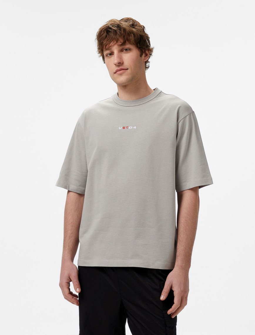 UNITED4 Mizuho Erkek Krem T-Shirt UNITED4 Mizuho Erkek Krem T-Shirt