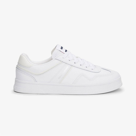 Tommy Hilfiger Greenwich Kadın Beyaz Spor Ayakkabı Tommy Hilfiger Greenwich Kadın Beyaz Spor Ayakkabı