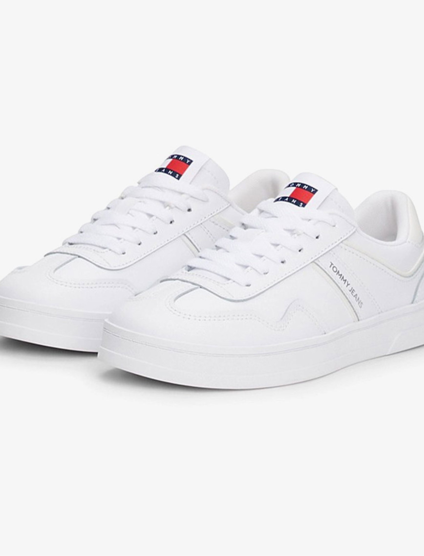 Tommy Hilfiger Greenwich Kadın Beyaz Spor Ayakkabı Tommy Hilfiger Greenwich Kadın Beyaz Spor Ayakkabı